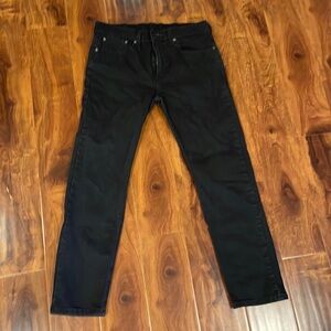 Black Levi straight cut jeans